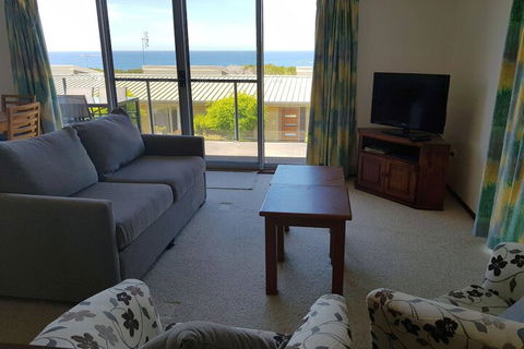 Meltemi Unit 4 Tura Beach - Great Ocean Road Tourism 4