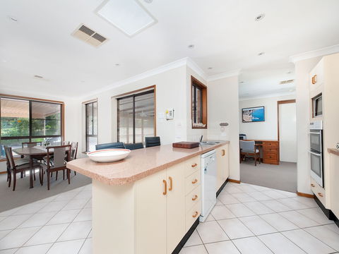 Wildflowers At Fingal Bay - Great Ocean Road Tourism 4