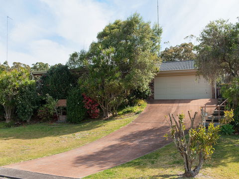 Wildflowers At Fingal Bay - Great Ocean Road Tourism 0