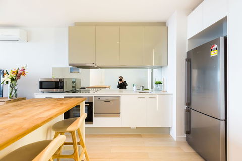 EVA, 1BDR Melbourne Apartment - Great Ocean Road Tourism 4
