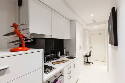CLARK, 1BDR Melbourne Apartment - Great Ocean Road Tourism 4