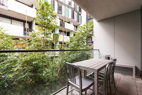 ZACH, 1BDR St.Kilda Apartment - Great Ocean Road Tourism 0