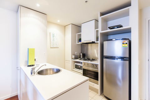 WESLEY, 2BDR Carlton Apartment - Great Ocean Road Tourism 4