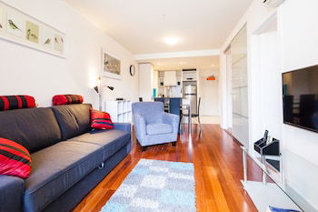 WESLEY, 2BDR Carlton Apartment - Great Ocean Road Tourism 1