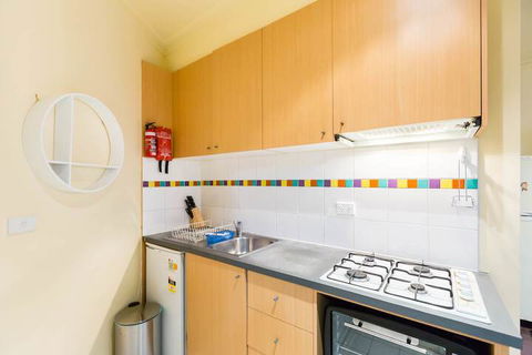 ELIZA, 2BDR Melbourne Apartment - Great Ocean Road Tourism 3