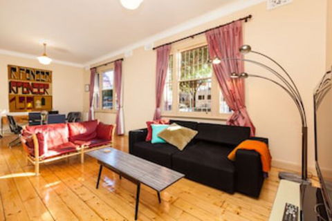 MADELINE, 1BDR Fitzroy Apartment - Great Ocean Road Tourism 0