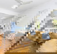 Kingscliff Beach Holiday Shack - Great Ocean Road Tourism