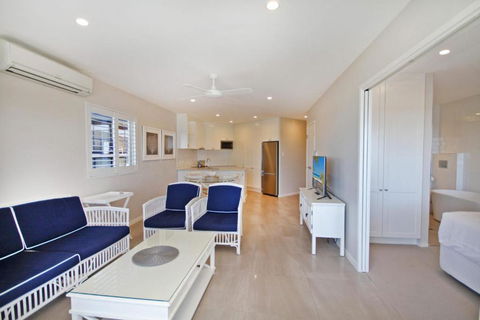 Coolum Baywatch Luxury Style Penthouse Linen Included WIFI 500 Bond - Great Ocean Road Tourism 2