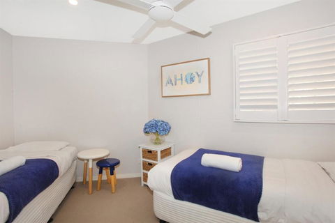 Coolum Baywatch Luxury Style Penthouse Linen Included WIFI 500 Bond - Great Ocean Road Tourism 1