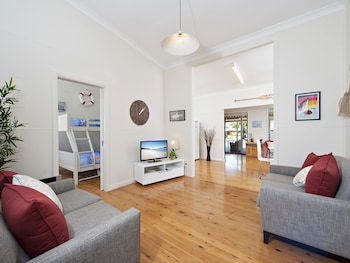 Fingal Beach Shack - Great Ocean Road Tourism 0