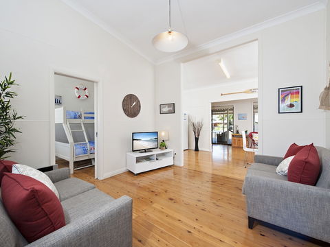 Fingal Beach Shack - Great Ocean Road Tourism 1