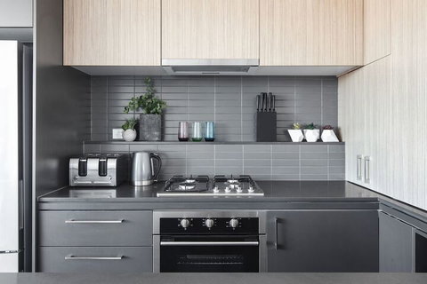 Spacious Urban Oasis In Central Location - Great Ocean Road Tourism 4