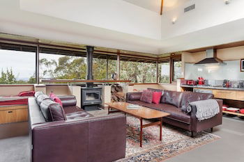 Summer House - Great Ocean Road Tourism 1