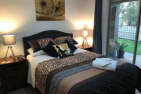 Short Stays Gippsland (Newborough) - Great Ocean Road Tourism 4