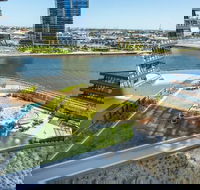 Onelife Docklands Luxury Apartment - Great Ocean Road Tourism