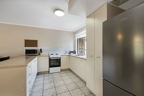 Growder Court 3 - Coolum Beach QLD - Great Ocean Road Tourism 5