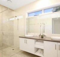 18 on Rayner - swish apartment Myrtleford - Great Ocean Road Tourism