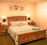 Oak Tree Cottage - Mundaring - Great Ocean Road Tourism