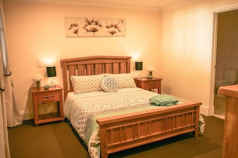 Oak Tree Cottage - Mundaring - Great Ocean Road Tourism 0