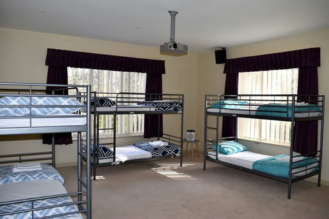 Luxury Bungalow - Great Ocean Road Tourism 1
