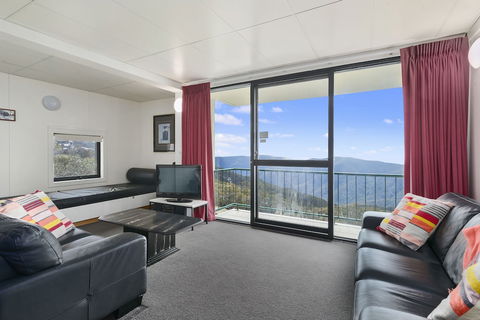 Mt Buller Apartment Rentals - Great Ocean Road Tourism 4