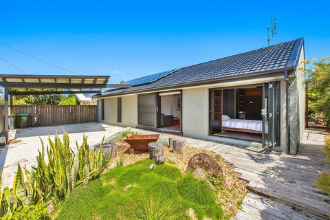 CABARITA BEACH HOUSE 53 - Great Ocean Road Tourism 2