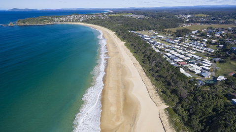 Beachfront Hallidays Point - Great Ocean Road Tourism 2