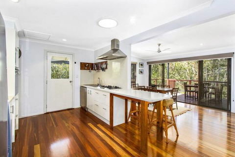 CABARITA BEACH BLISS HOLIDAY HOME On The LAKE - Great Ocean Road Tourism 2