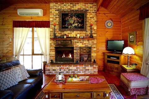 Silky Oak Cottage - Great Ocean Road Tourism 1