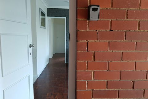 Clayton Apartment - Great Ocean Road Tourism 1