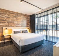 Nightcap at Westside Hotel - Great Ocean Road Tourism