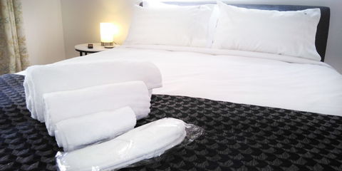 Lakeside Retreat & Business - Great Ocean Road Tourism 4