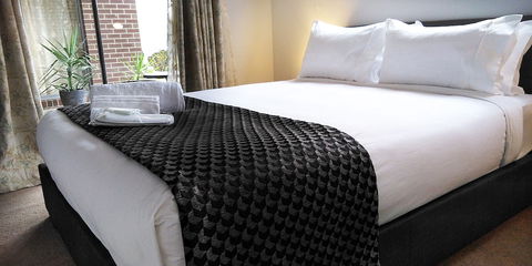 Lakeside Retreat & Business - Great Ocean Road Tourism 1