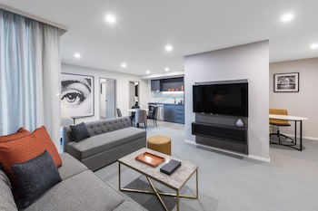 Deco Hotel - Great Ocean Road Tourism 1