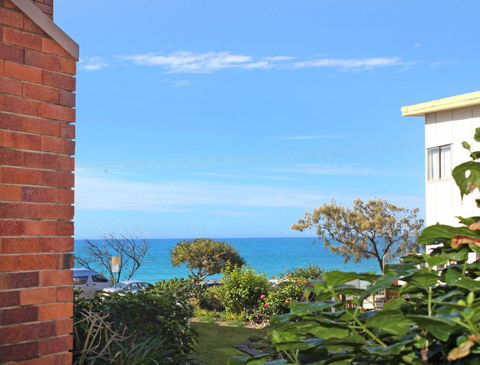 Unit 4 Coolum Cove Coolum Beach - Great Ocean Road Tourism 6