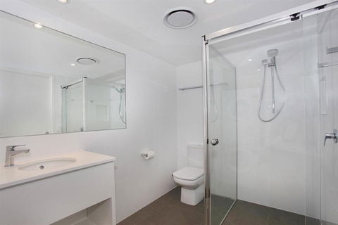Unit 4 Coolum Cove Coolum Beach - Great Ocean Road Tourism 4