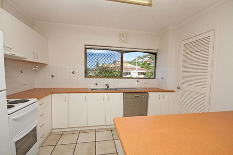 Unit 4 Cooltoro Court Coolum Beach - Great Ocean Road Tourism 1