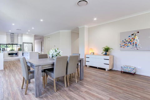 59 Banksia Avenue Coolum Beach Pet Friendly Linen Included 500 BOND - Great Ocean Road Tourism 3