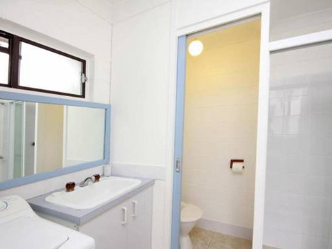 Villa Manyana Unit 25 - Great Ocean Road Tourism 4