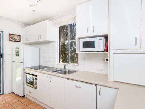 Villa Manyana Unit 28 - Great Ocean Road Tourism 1