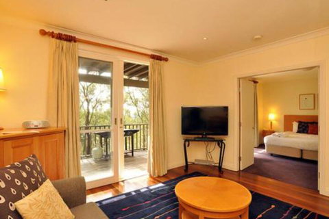 Villa Pinot Located Within Cypress Lakes - Great Ocean Road Tourism 6