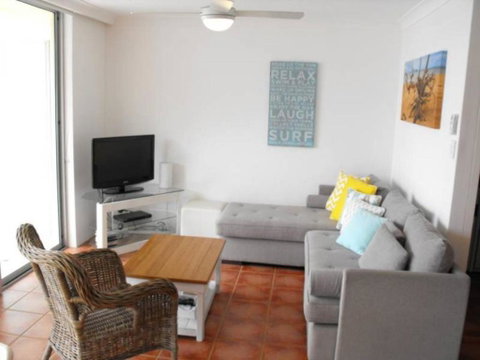 Beachpoint Unit 202 28 North Street - Great Ocean Road Tourism 2