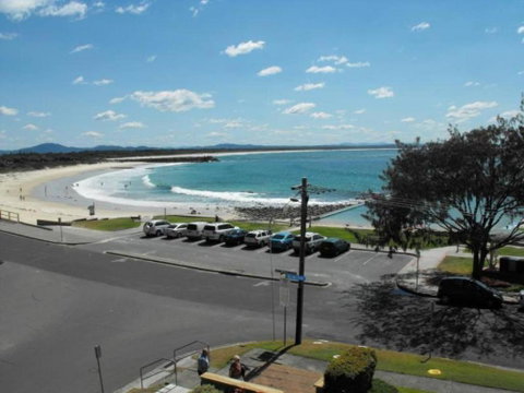 Beachpoint Unit 202 28 North Street - Great Ocean Road Tourism 4