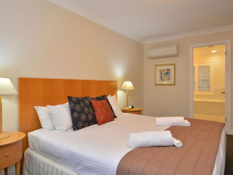 Villa 3br De Saran Resort Condo Located Within Cypress Lakes Resort (nothing Is More Central) - Great Ocean Road Tourism 2