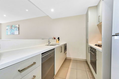 Spacious And Serene Apt In The Leafy Suburb - Great Ocean Road Tourism 2