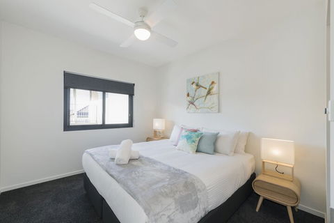 Astra Apartments Broadmeadow - Great Ocean Road Tourism 6