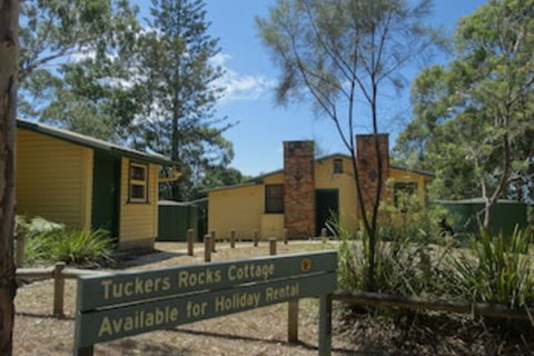 Tuckers Rocks Cottage - Great Ocean Road Tourism 0