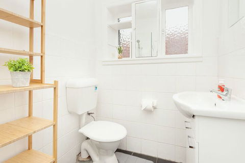 Newly Renovated Apt Close To CBD Unit 2 - Great Ocean Road Tourism 3