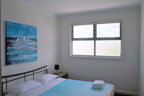 Eastern Breeze - Great Ocean Road Tourism 6
