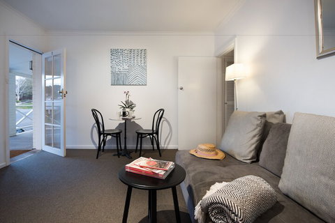 Lake Daylesford Apartments 7 - Great Ocean Road Tourism 6